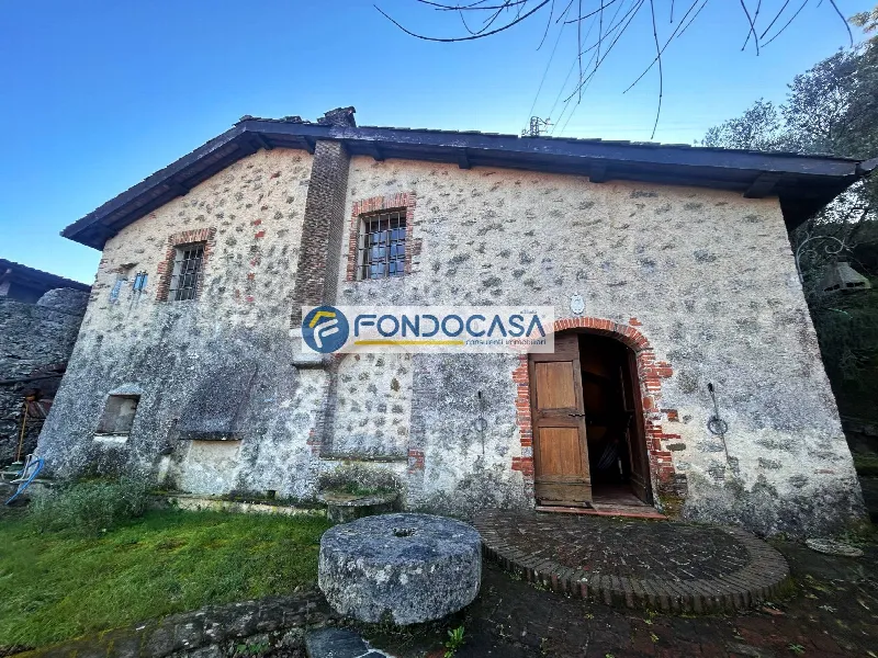 Rustico/Casale in vendita a Camaiore - foto 1