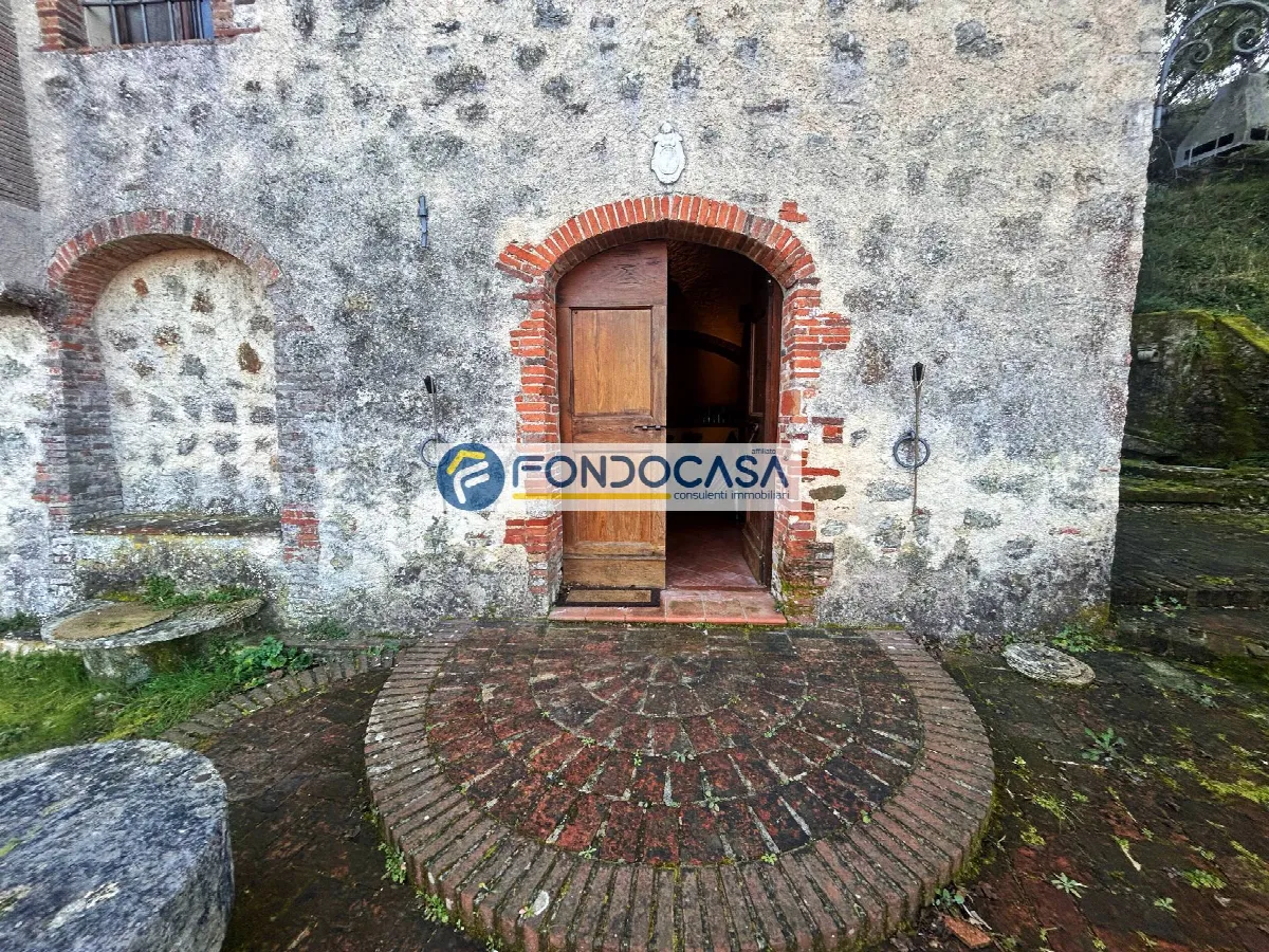 Rustico/Casale in vendita a Camaiore - foto 2