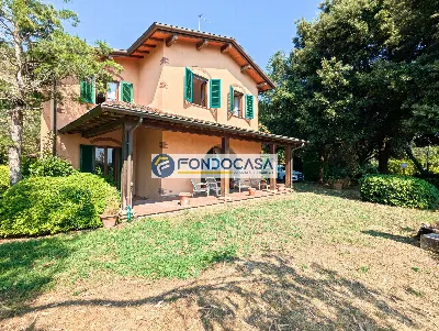 Villa in vendita a Pietrasanta - foto 1