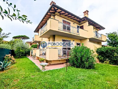 Casa Indipendente in vendita a Pietrasanta - foto 1