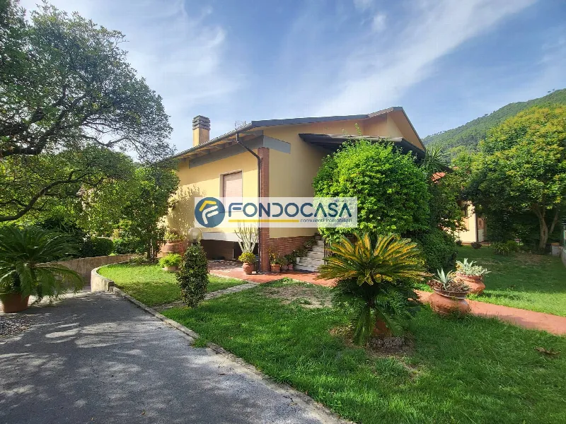 Villa in vendita a Seravezza - foto 1