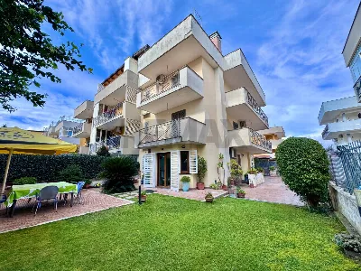 Villa in vendita a Mugnano di Napoli - foto 1