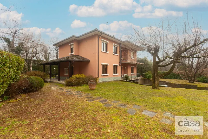 Villa in vendita a Clivio - foto 1