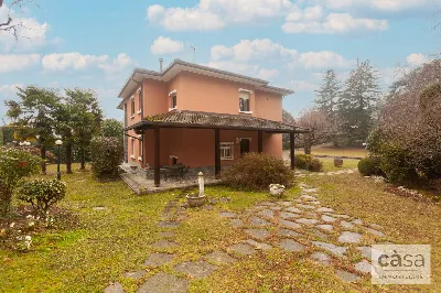 Villa in vendita a Clivio - foto 3