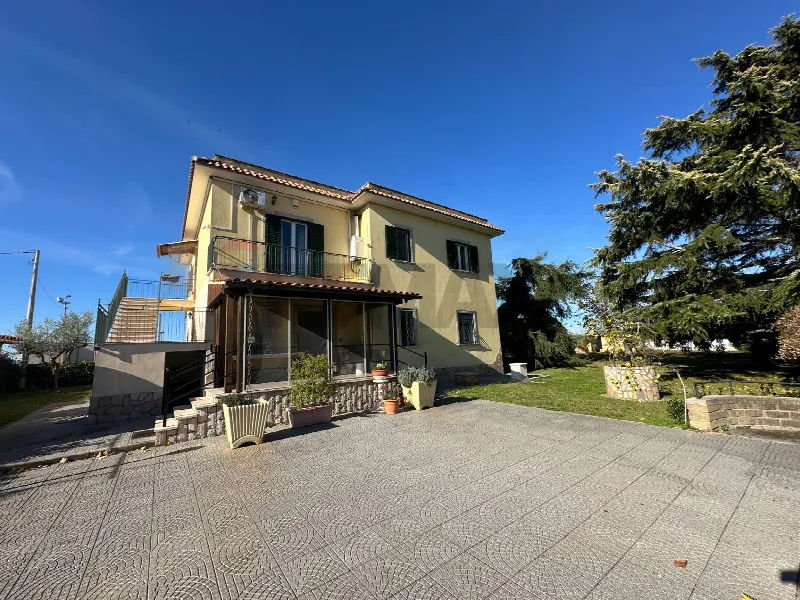 Villa in vendita ad Aprilia - foto 1
