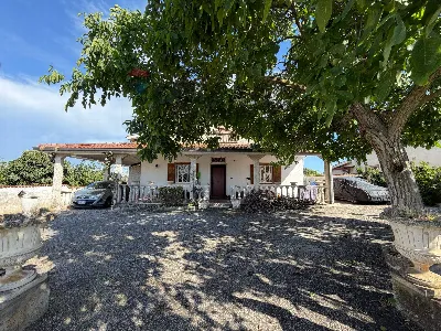 Villa a Aprilia