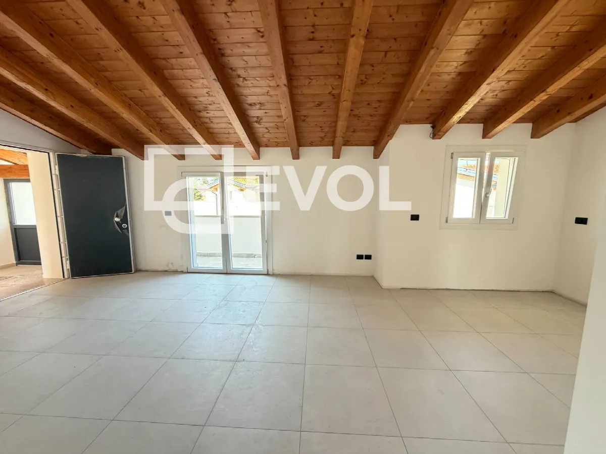 Villa in vendita a Ronchis - foto 2