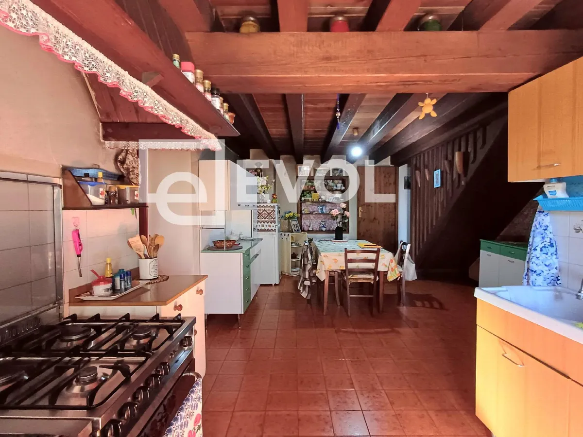 Rustico/Casale in vendita a Savogna - foto 4