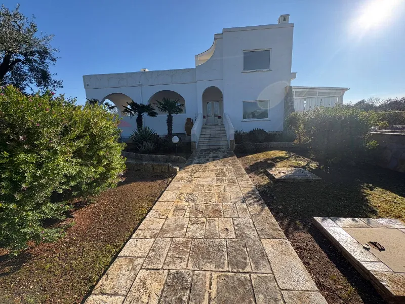 Villa in vendita a Carovigno - foto 1