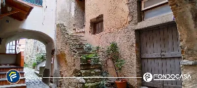 Rustico/Casale in vendita a Zuccarello - foto 1