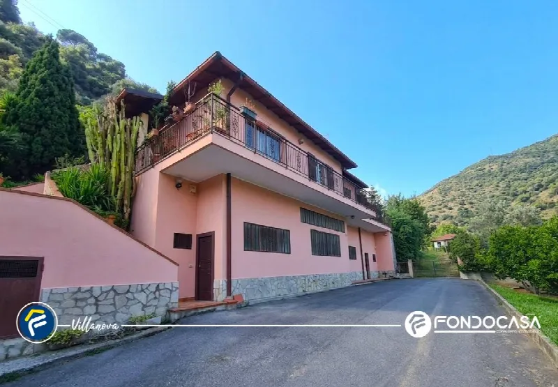 Villa in vendita a Cisano sul Neva - foto 1