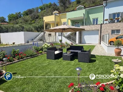 Villa a Villanova d'Albenga