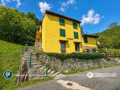 Casa Indipendente in vendita a Erli - foto 1