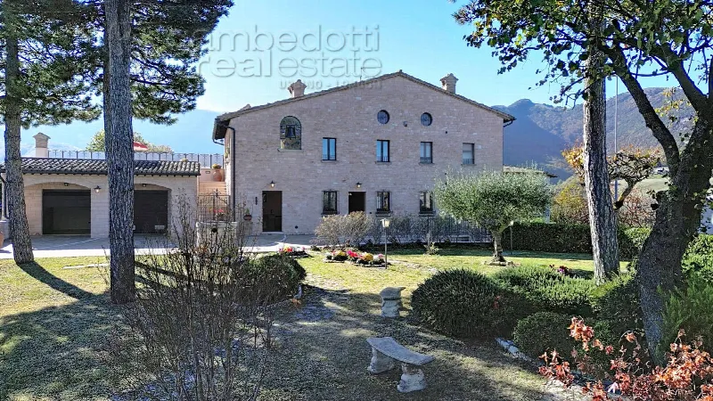 Villa in vendita a Cagli - foto 1