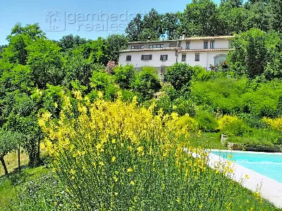 Villa in vendita a Urbino - foto 1