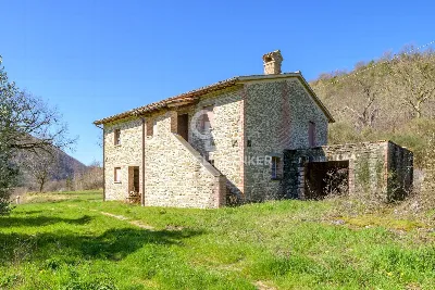 Rustico/Casale in vendita a Cantiano - foto 6