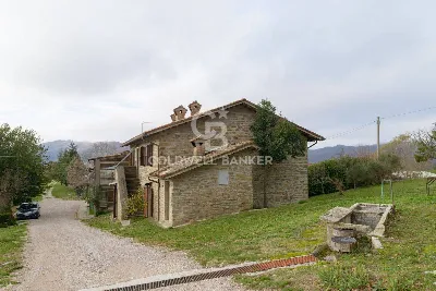 Rustico/Casale in vendita a Gubbio - foto 3
