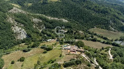 Rustico/Casale in vendita a Gubbio - foto 4