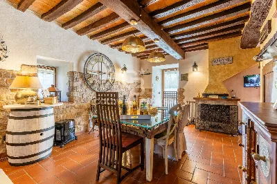 Palazzo/Stabile in vendita a Todi - foto 7