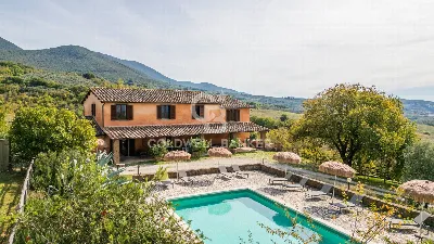 Rustico/Casale in vendita a Montecchio - foto 2