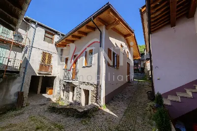 Casa Indipendente a Massello