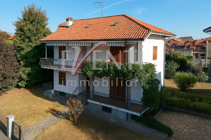 Casa Indipendente in vendita a Cavour - foto 1