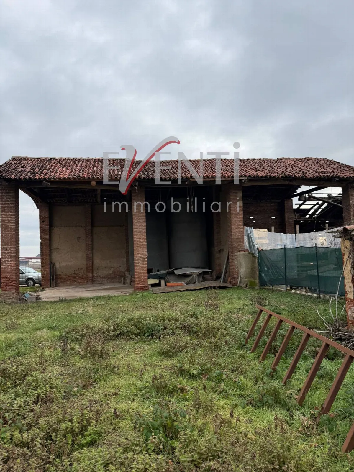 Rustico/Casale in vendita a Piscina - foto 3