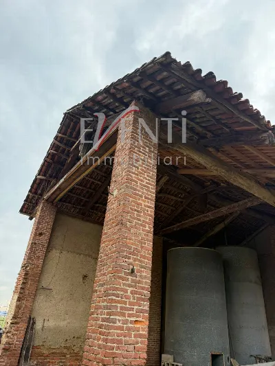 Rustico/Casale in vendita a Piscina - foto 7
