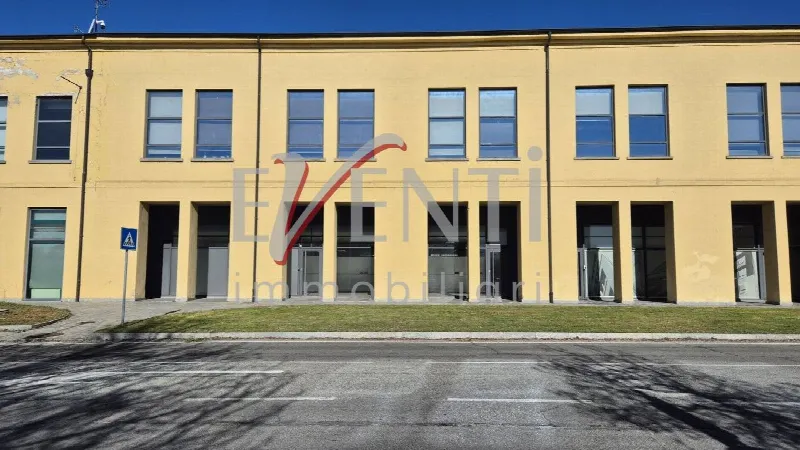 Ufficio in vendita a Pinerolo - foto 1