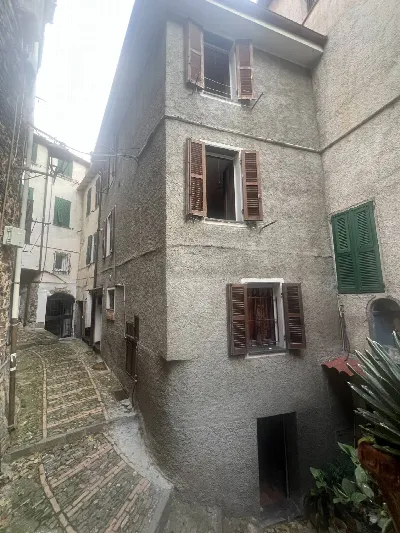 Casa Indipendente in vendita a Badalucco - foto 1
