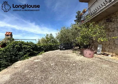 Villa in vendita a Palombara Sabina - foto 4