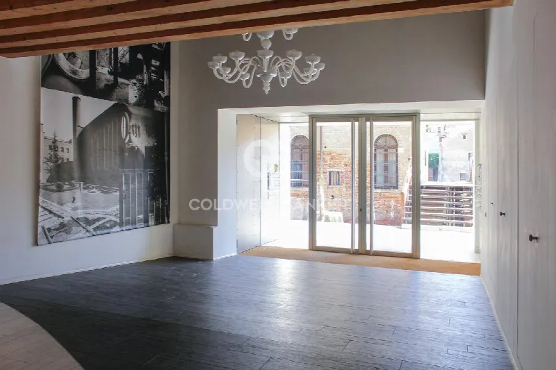 Ufficio in vendita a Venezia, Guglie, San Leonardo, Santi Apostoli, San Canciano - foto 1