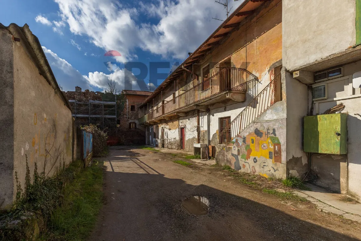 Rustico/Casale in vendita a Cairate - foto 5