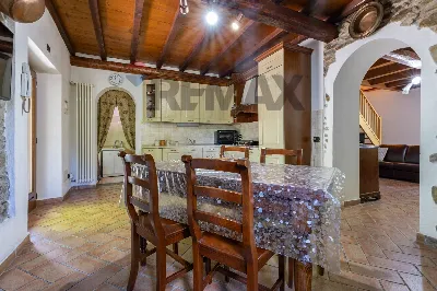 Villa in vendita a Montegrino Valtravaglia - foto 8