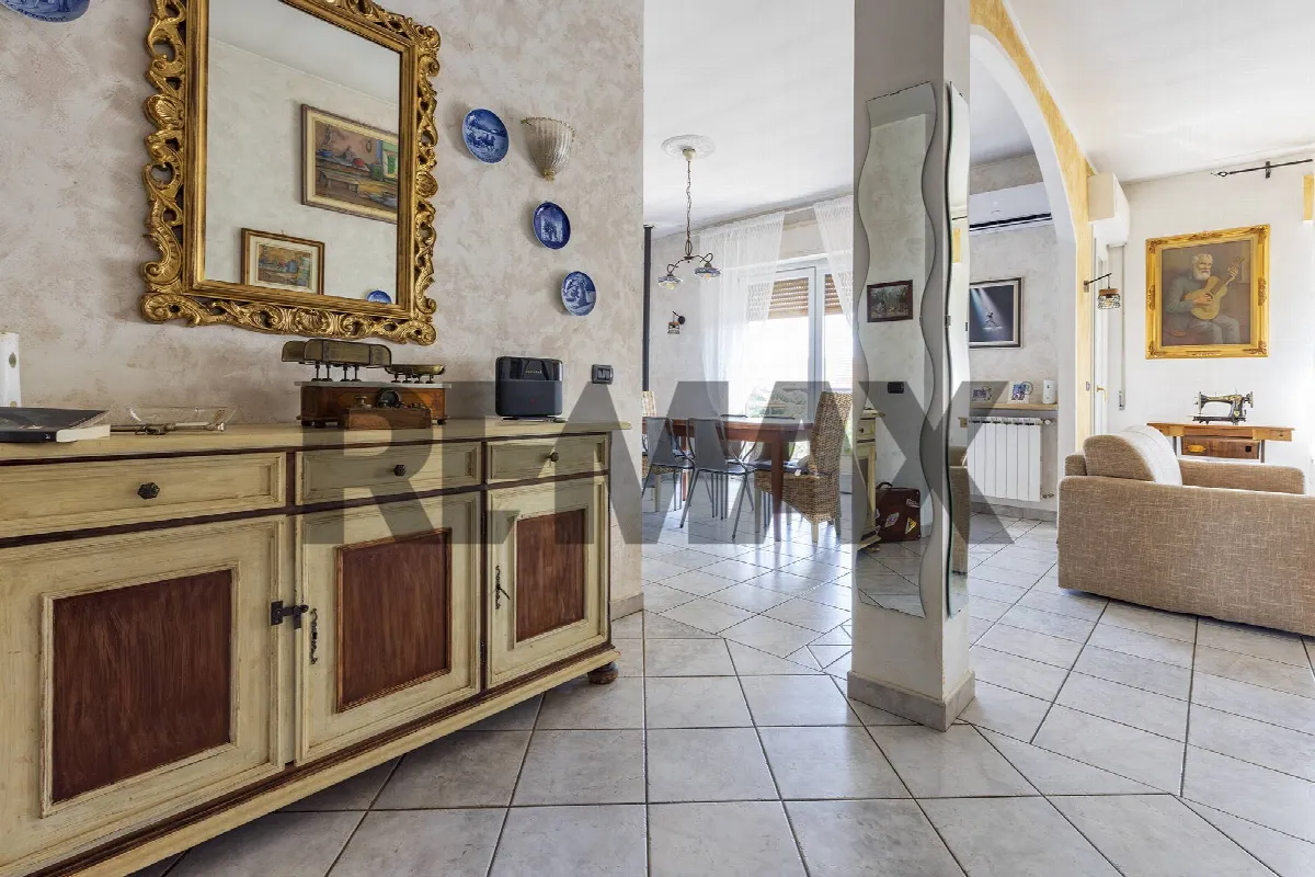 Casa Indipendente in vendita a Cairate - foto 2