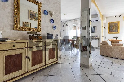 Casa Indipendente in vendita a Cairate - foto 2