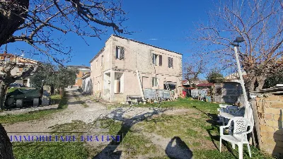 Rustico/Casale in vendita a Sant'Egidio al... - foto 1