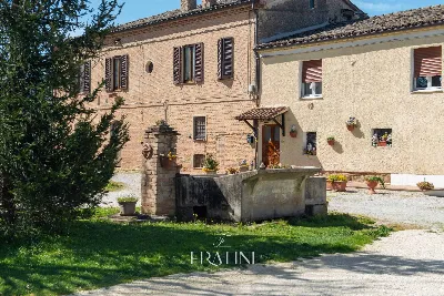 Rustico/Casale in vendita a Matelica - foto 3
