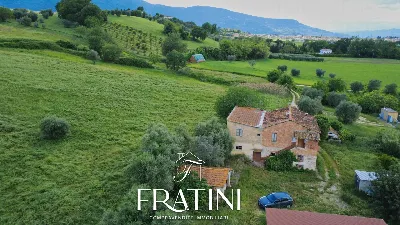 Rustico/Casale in vendita a Folignano - foto 8