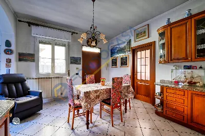 Casa Indipendente in vendita a Limbiate - foto 9