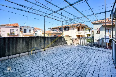 Casa Indipendente in vendita a Limbiate - foto 3