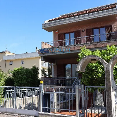 Villa in vendita a San Benedetto del Tront... - foto 1