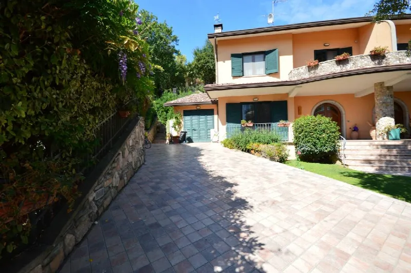 Villa in vendita a Collesalvetti - foto 1