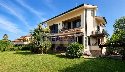 Villa in vendita a Aci Sant'Antonio - foto 2
