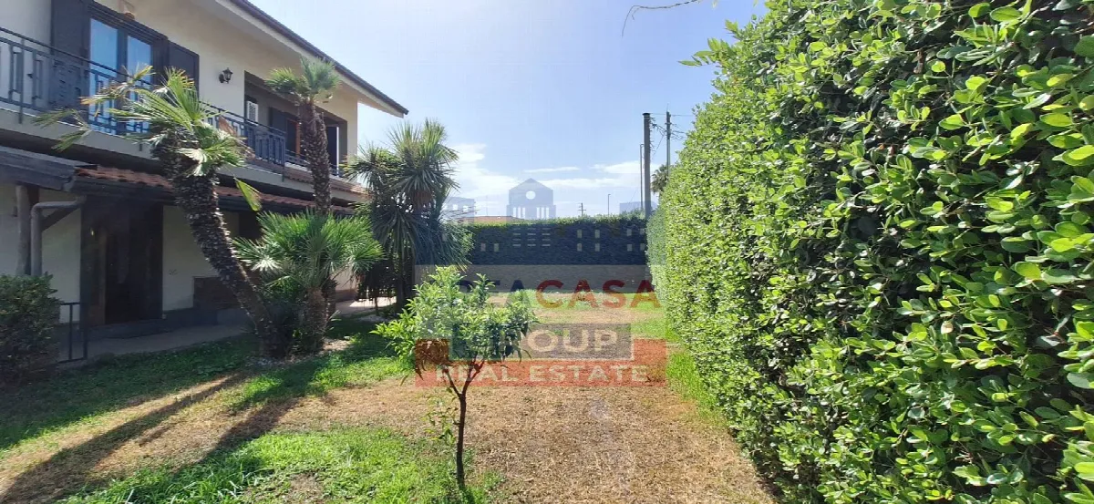 Villa in vendita ad Aci Sant'Antonio - foto 3