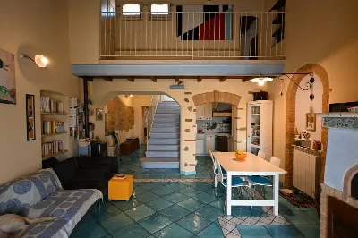 Casa Indipendente in vendita a Poggibonsi - foto 1