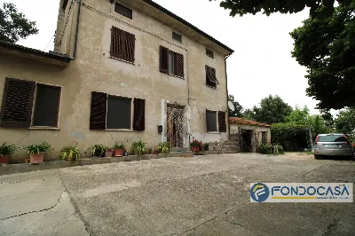 Villa in vendita a Santa Maria a Monte - foto 1