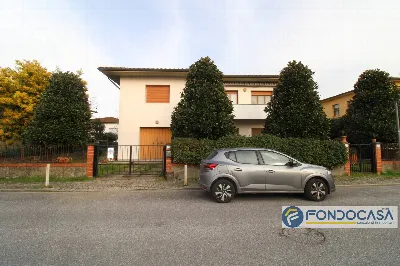 Villa in vendita a Vicopisano - foto 1