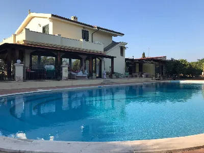Villa in vendita a Quartu Sant'Elena - foto 1