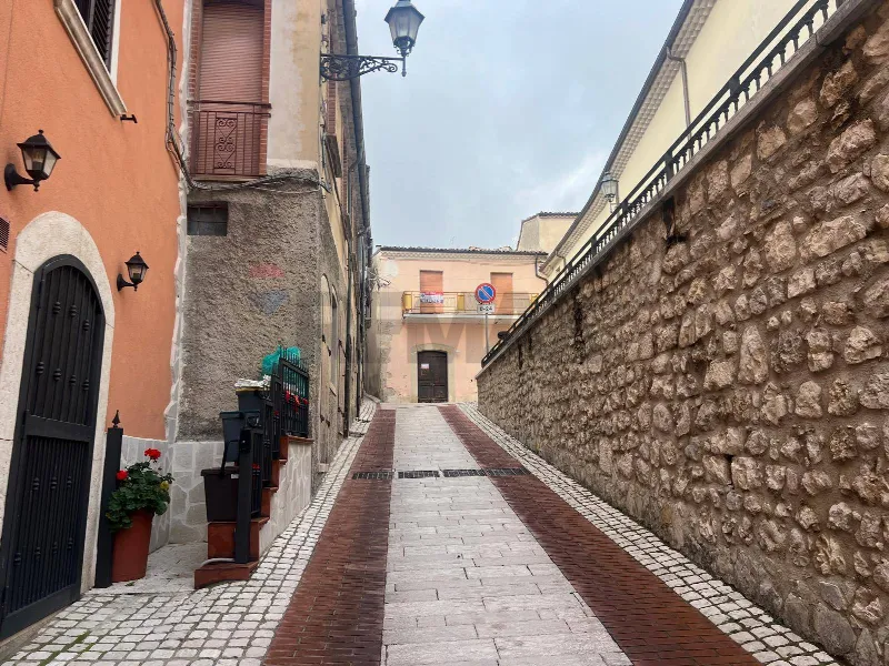 Casa Indipendente in vendita a Campochiaro - foto 1